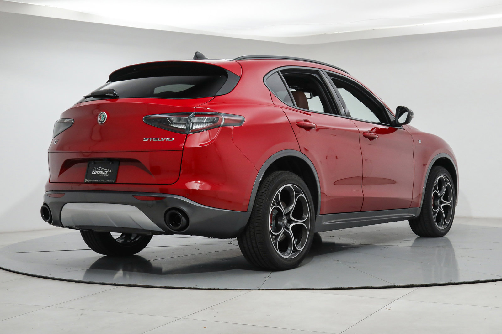 Alpha Romeo Stelvio TI AWD