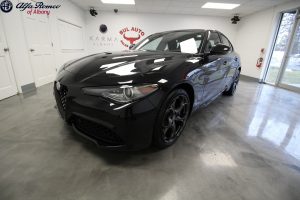 Black Alfa Romeo Giulia1 Profile